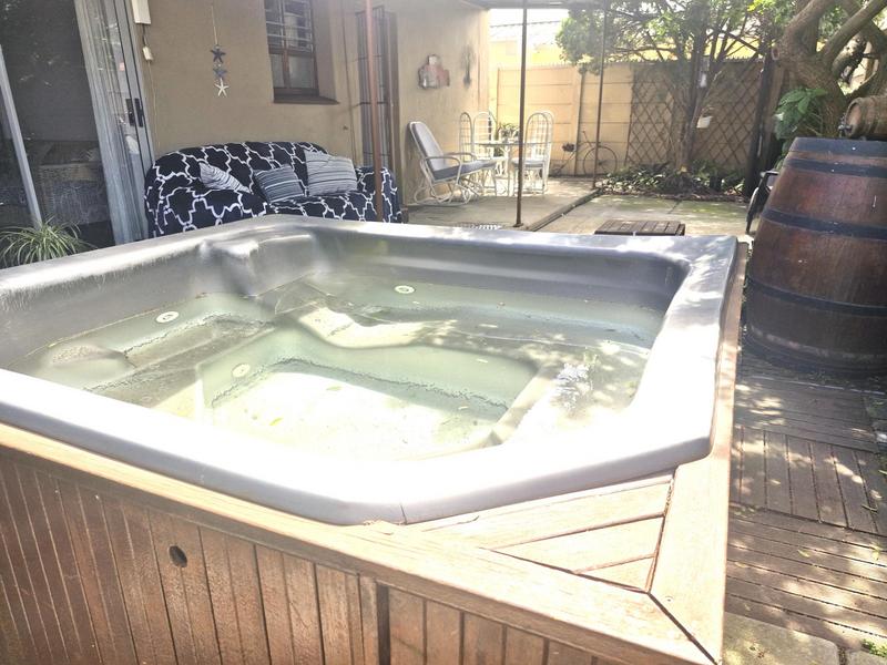 5 Bedroom Property for Sale in Glen Lilly Western Cape